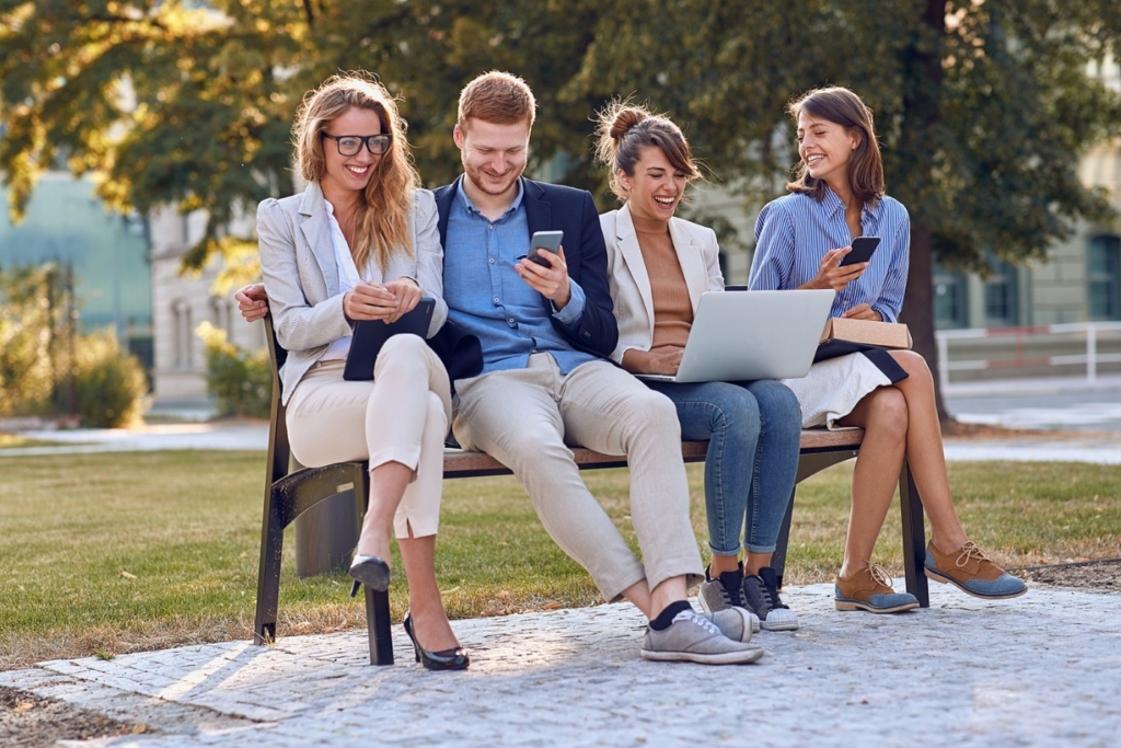 10 Things to Know About Social Media Marketing (SMM)